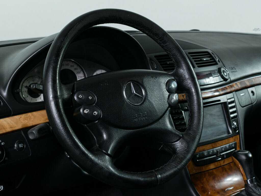 Б/У Мерседес-Бенц Е-Класс 2007 года. Фото: #11