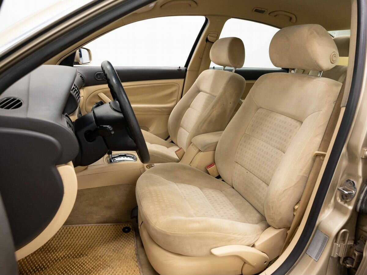 Б/У Фольксваген Пассат 2001 года. Фото: #7