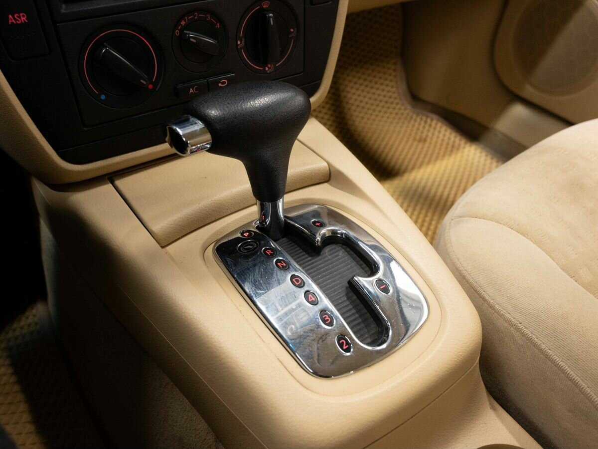 Б/У Фольксваген Пассат 2001 года. Фото: #17