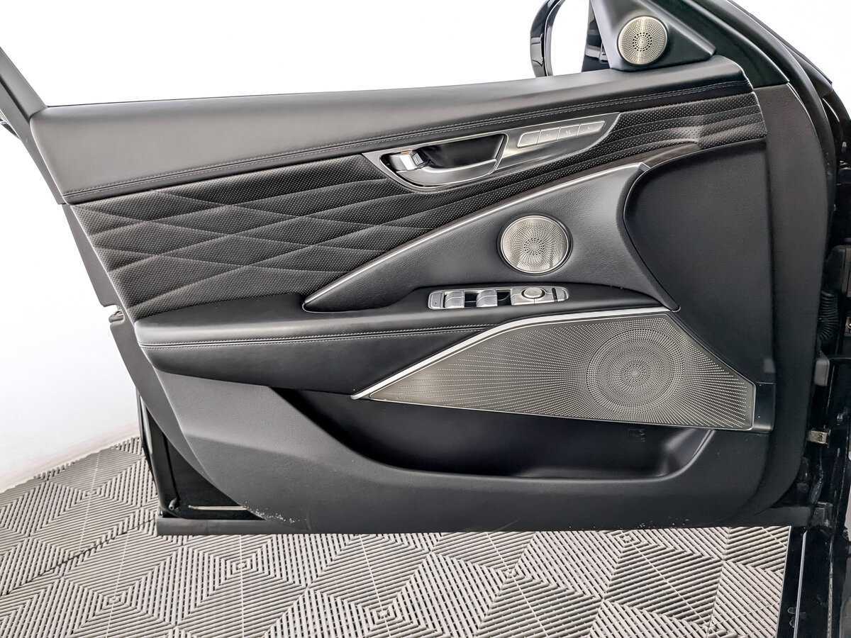 Б/У Киа К900 2019 года. Фото: #18