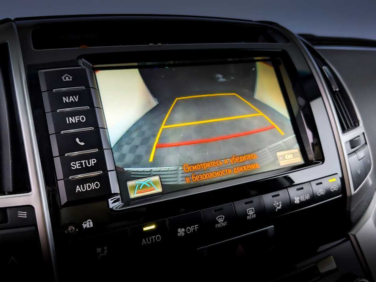 Б/У Тойота Лэнд Крузер 2015 года. Фото: #27