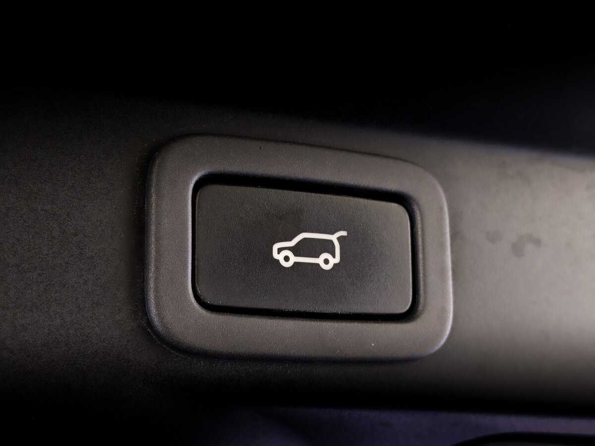 Б/У Лэнд Ровер Рэнж Ровер Спорт 2014 года. Фото: #25