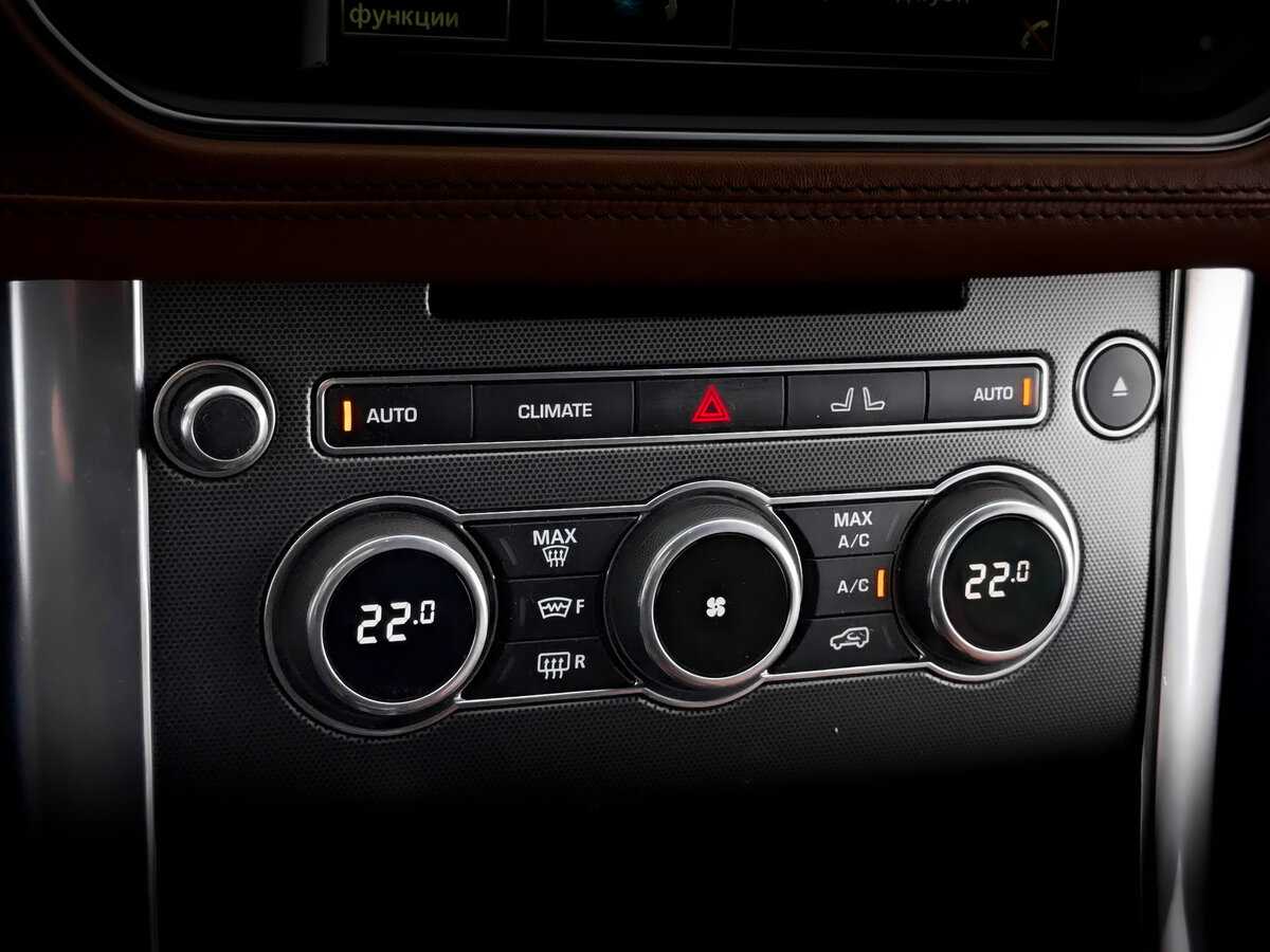 Б/У Лэнд Ровер Рэнж Ровер Спорт 2014 года. Фото: #27