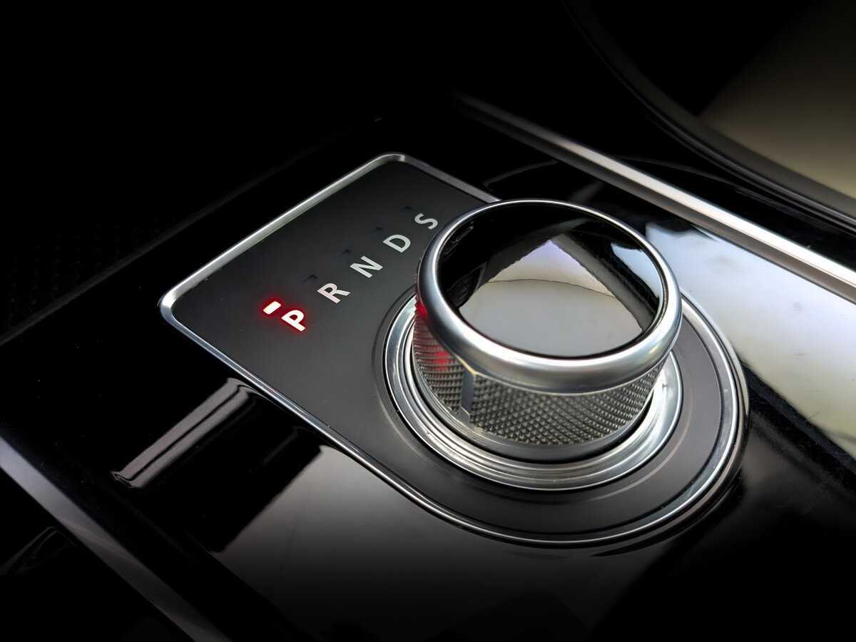 Б/У Ягуар ИксЕ 2015 года. Фото: #27