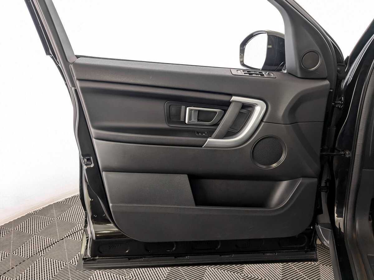 Б/У Лэнд Ровер Дискавери Спорт 2019 года. Фото: #16