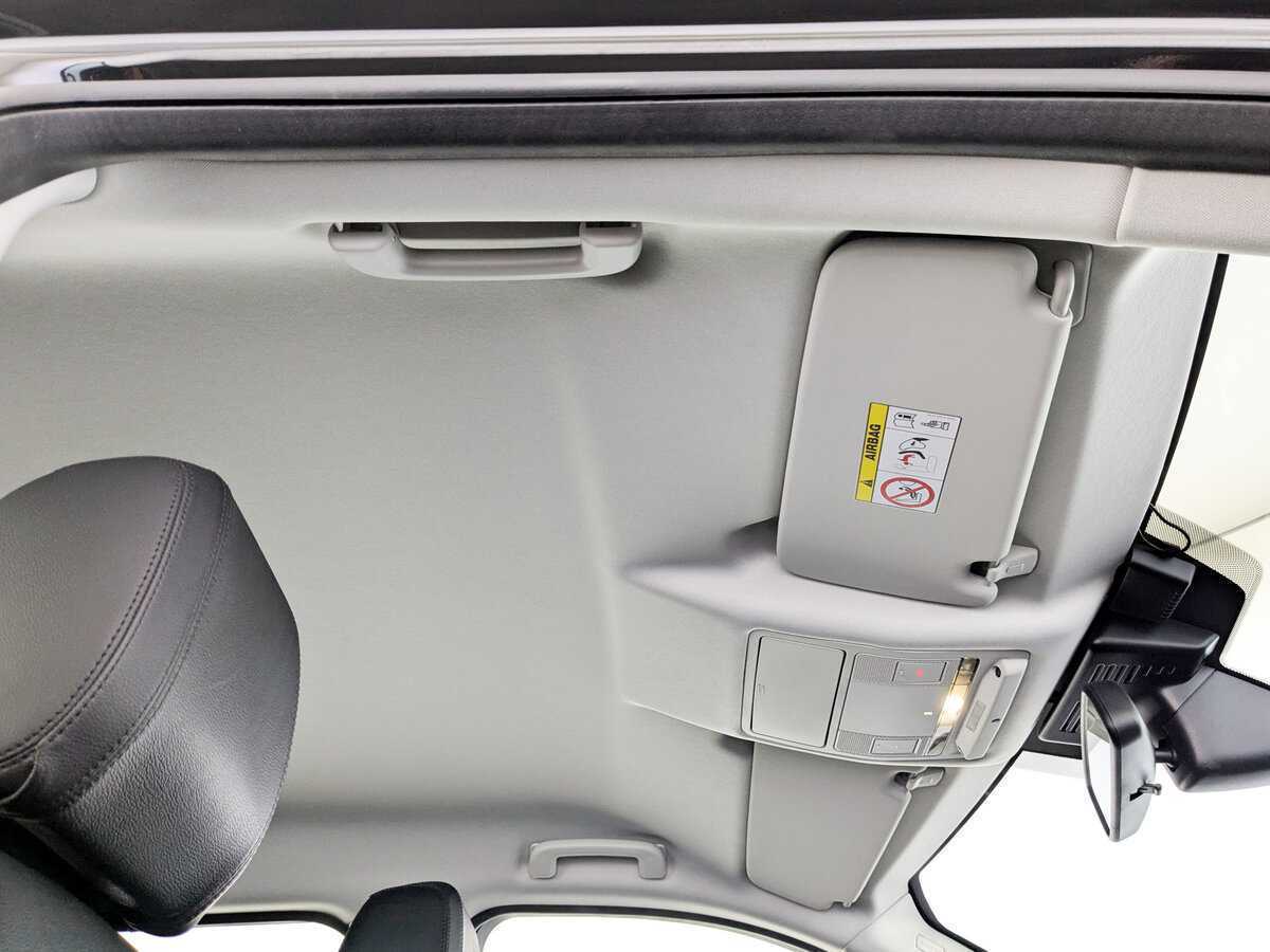 Б/У Лэнд Ровер Дискавери Спорт 2019 года. Фото: #20