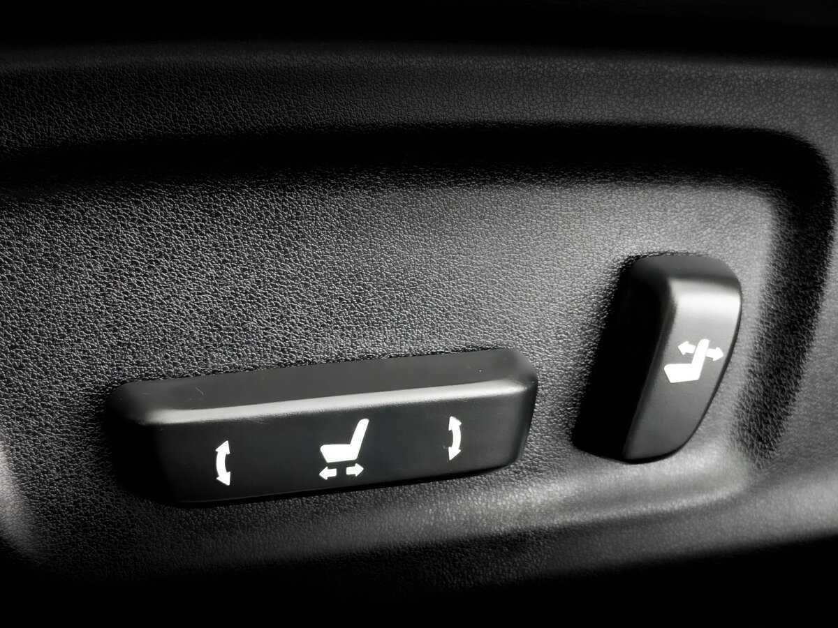 Б/У Лексус Р-Икс 2019 года. Фото: #20