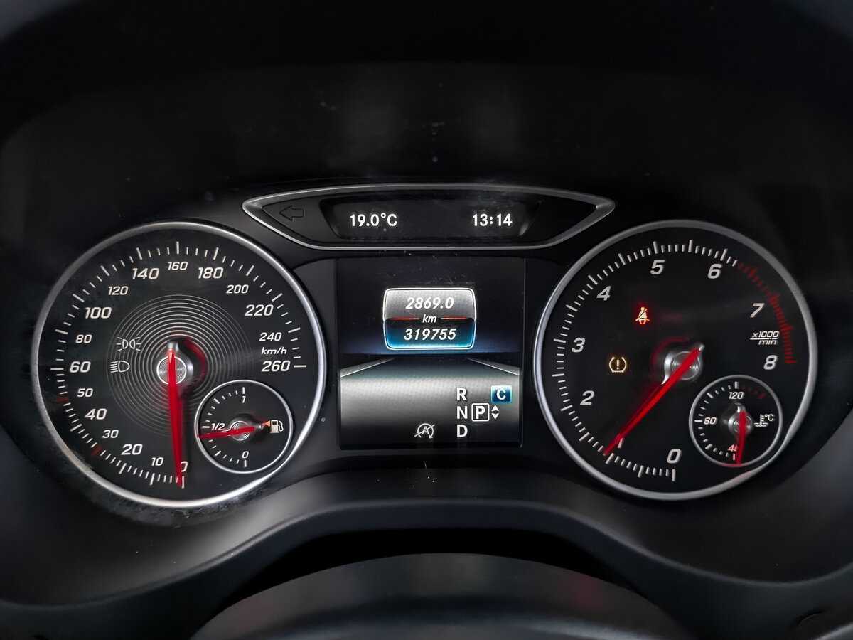 Б/У Мерседес-Бенц ГЛА 2018 года. Фото: #15