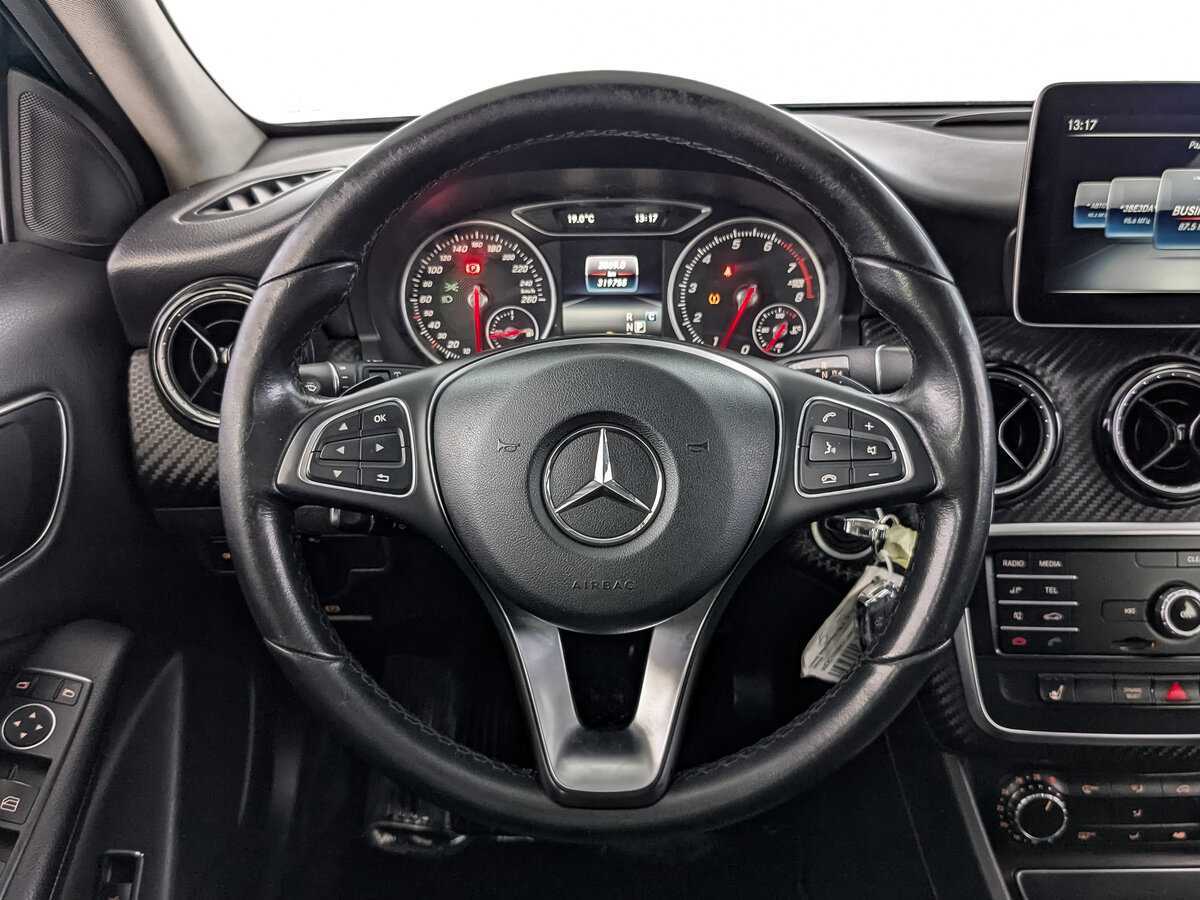 Б/У Мерседес-Бенц ГЛА 2018 года. Фото: #21