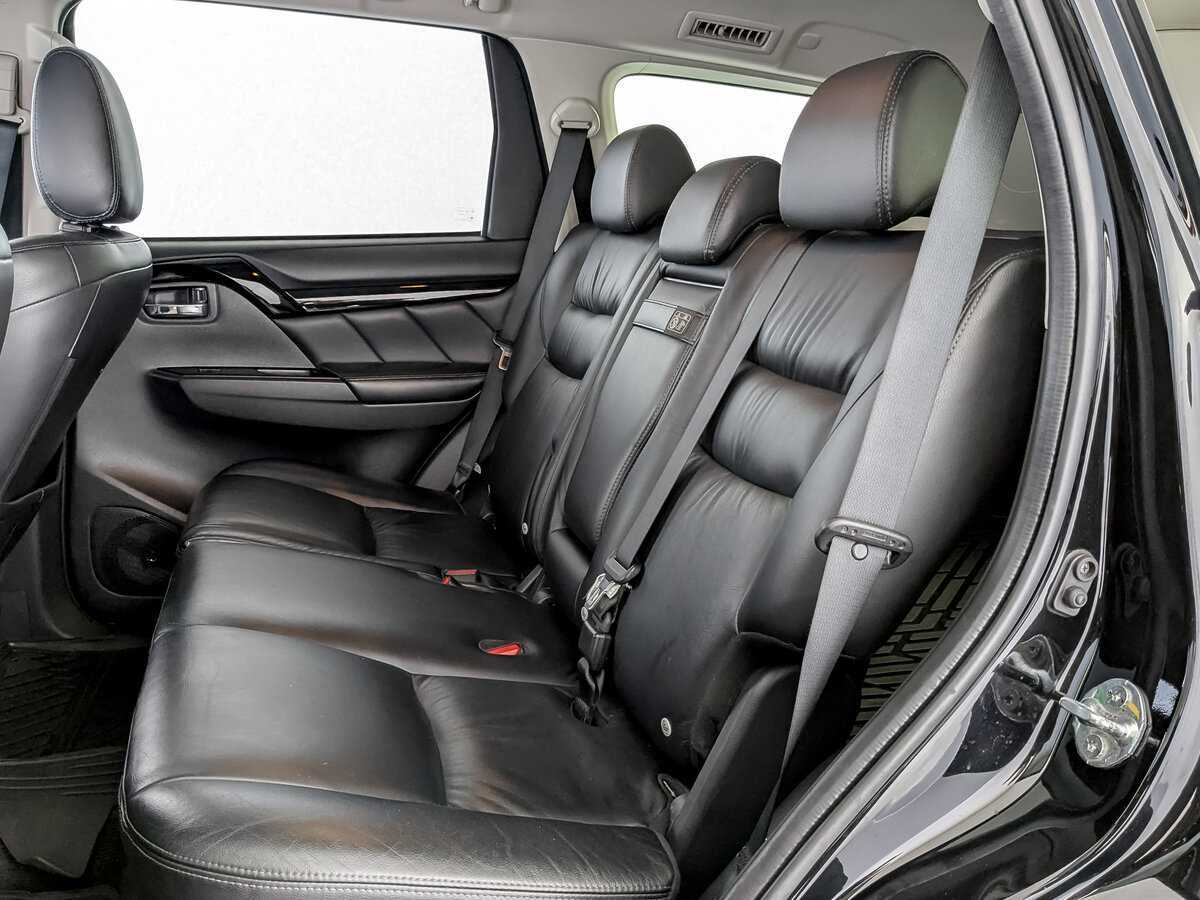 Б/У Митсубиши Паджеро Спорт 2020 года. Фото: #11