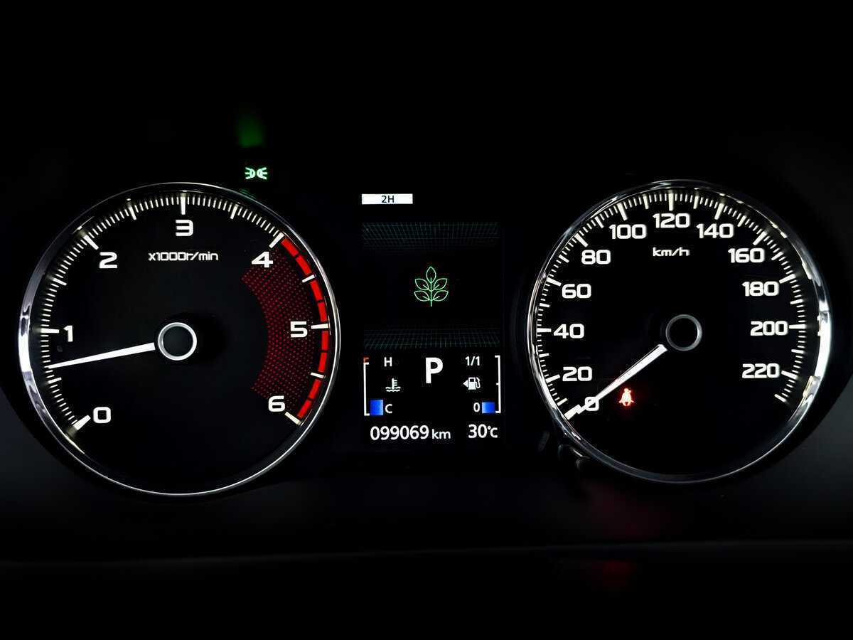 Б/У Митсубиши Паджеро Спорт 2020 года. Фото: #12