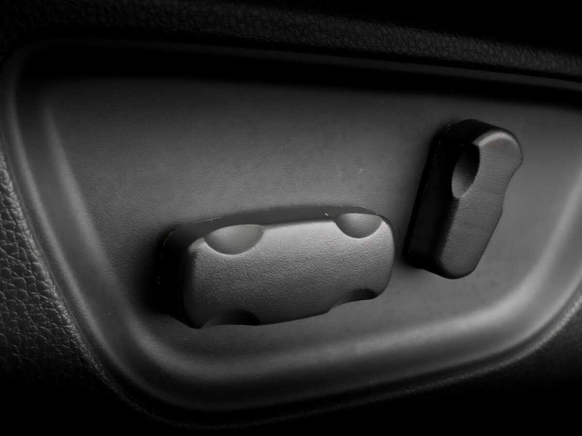 Б/У Митсубиши Паджеро Спорт 2020 года. Фото: #18