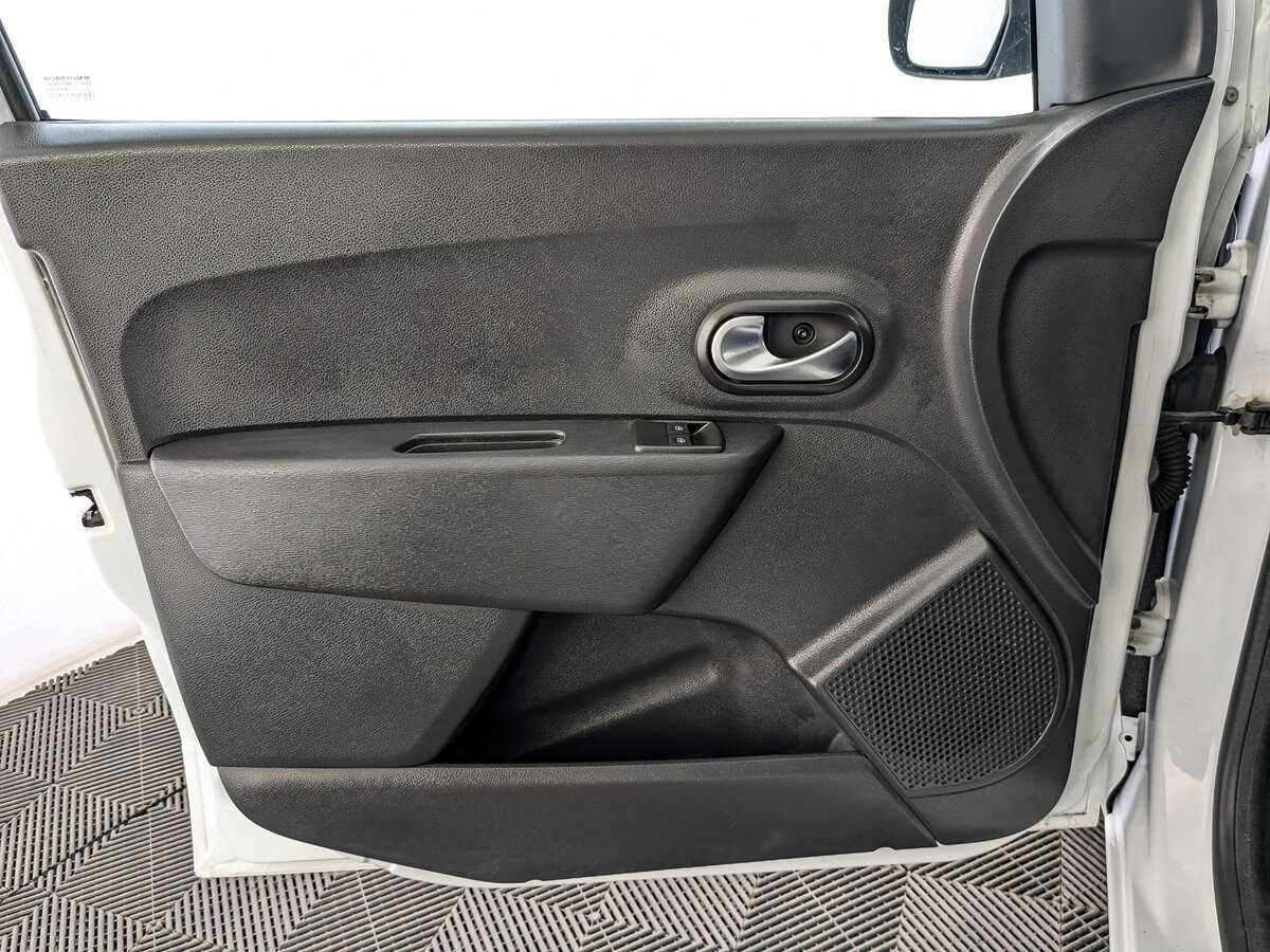 Б/У Рено Доккер 2019 года. Фото: #18