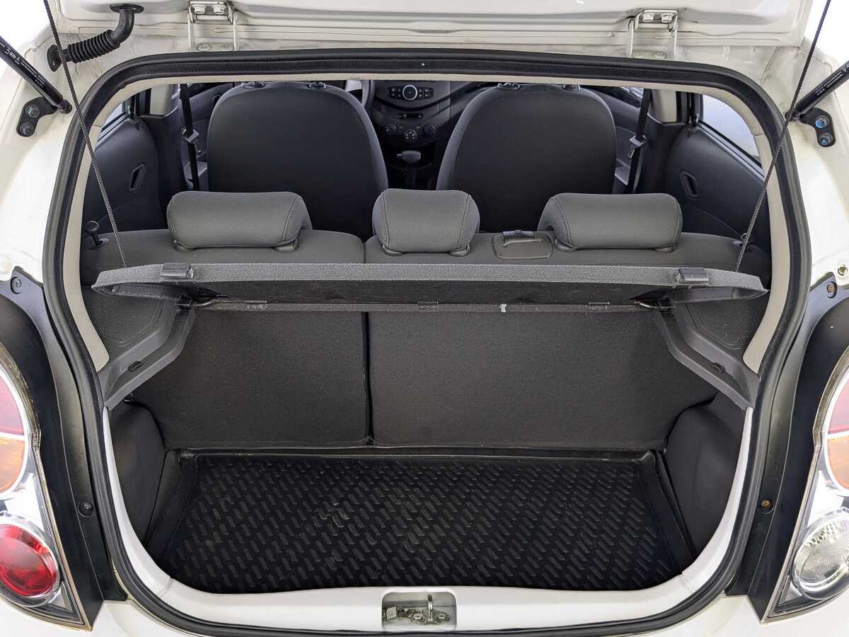 Б/У Шевроле Спарк 2011 года. Фото: #9