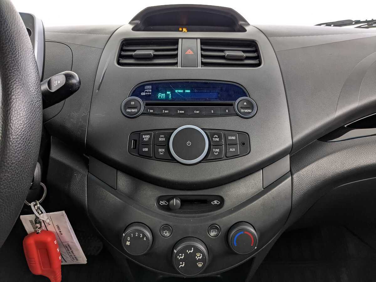 Б/У Шевроле Спарк 2011 года. Фото: #16