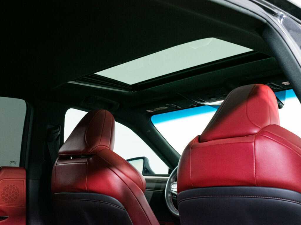 Б/У Лексус ЕС 2020 года. Фото: #13