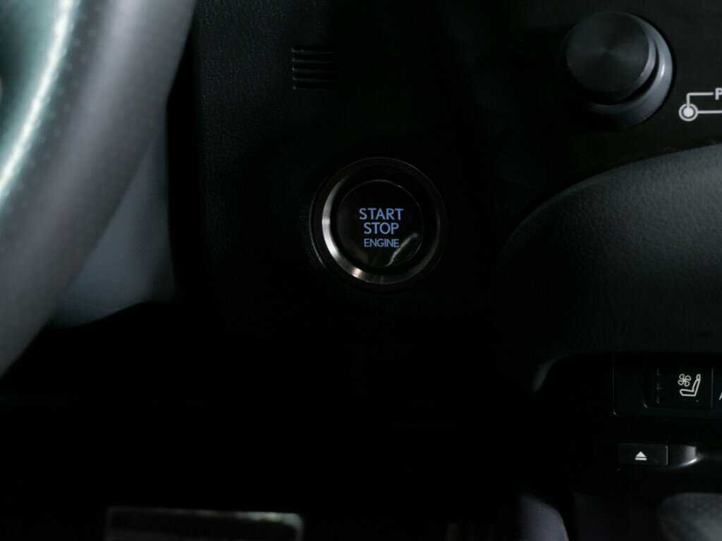 Б/У Лексус ЕС 2020 года. Фото: #18