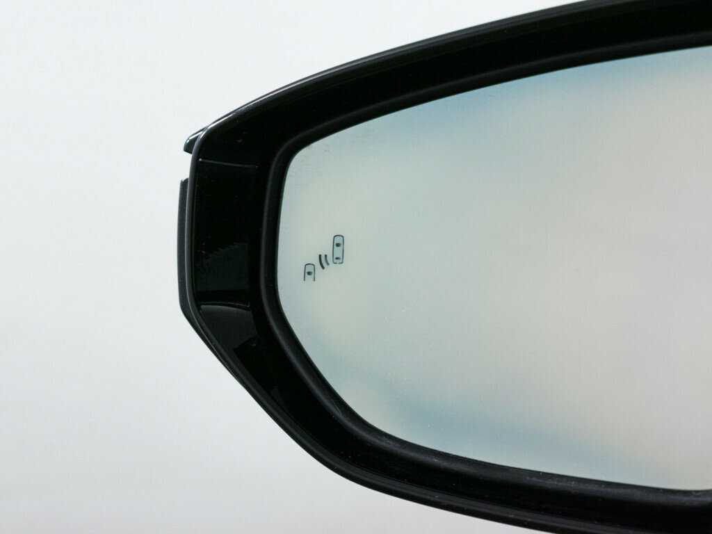 Б/У Лексус ЕС 2020 года. Фото: #23