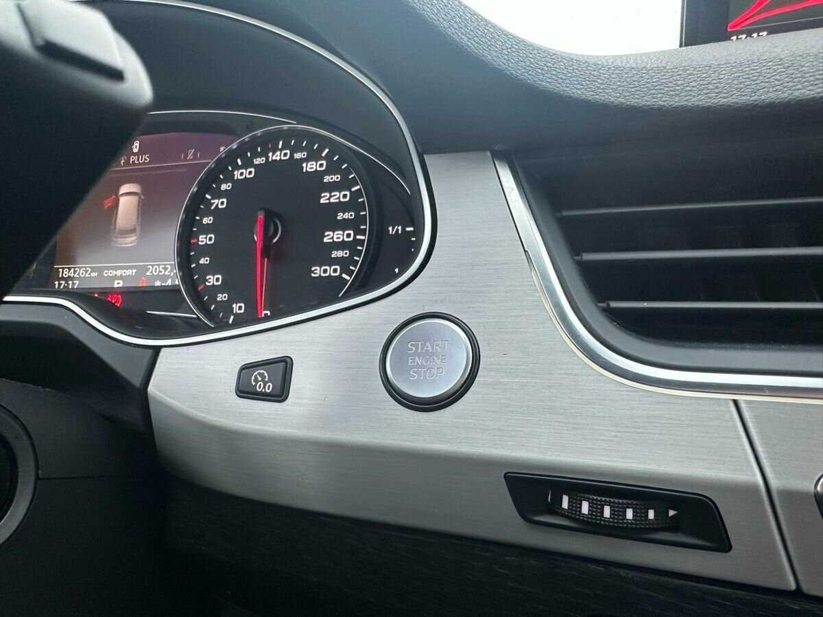 Б/У Ауди К7 2015 года. Фото: #16