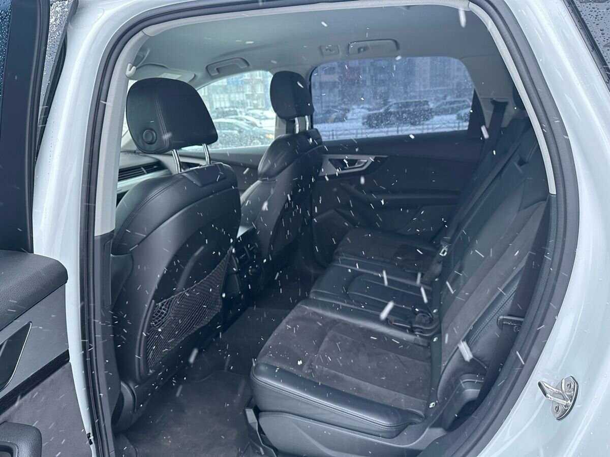 Б/У Ауди К7 2015 года. Фото: #21