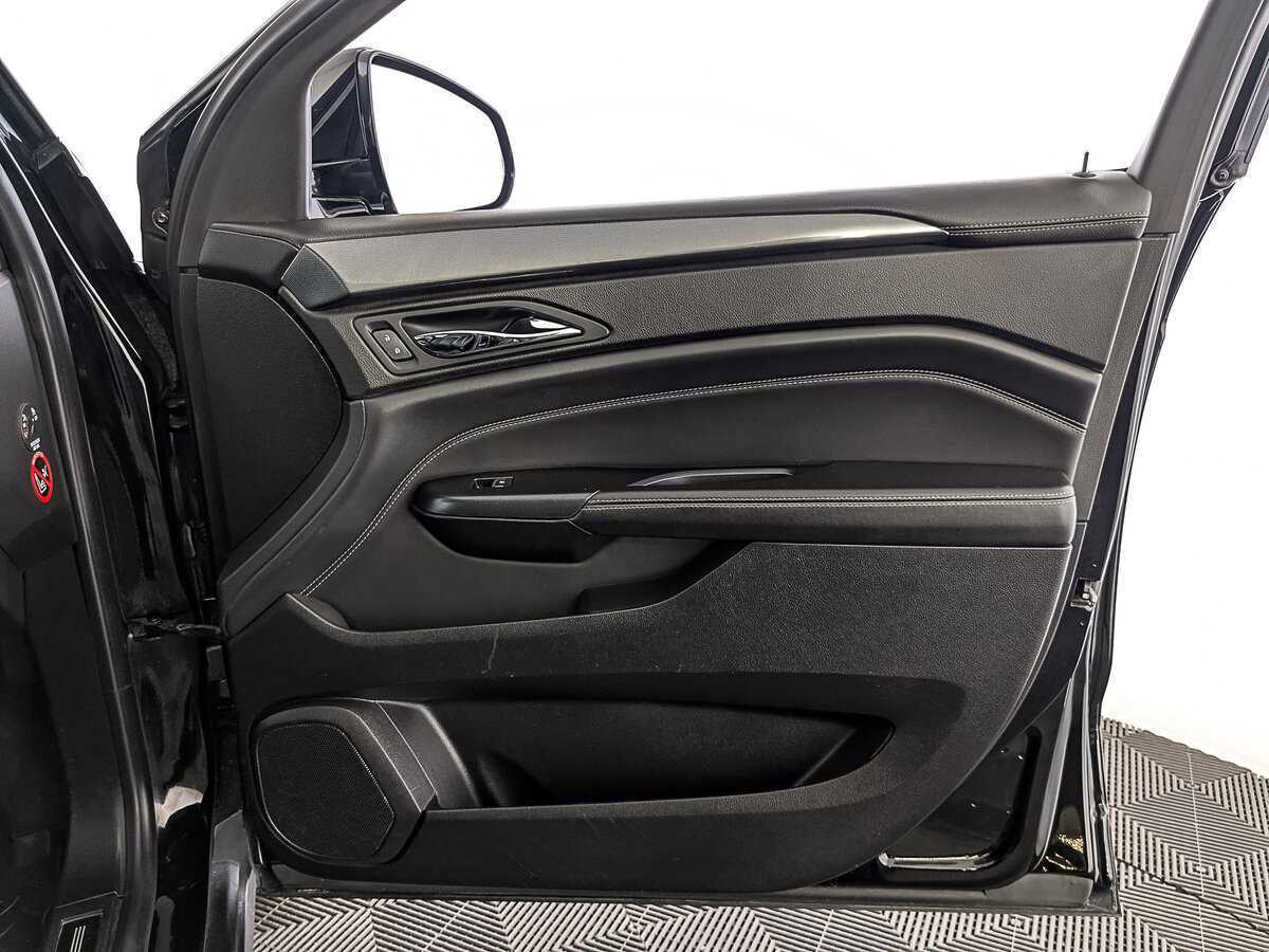 Б/У Кадиллак СРХ 2015 года. Фото: #23