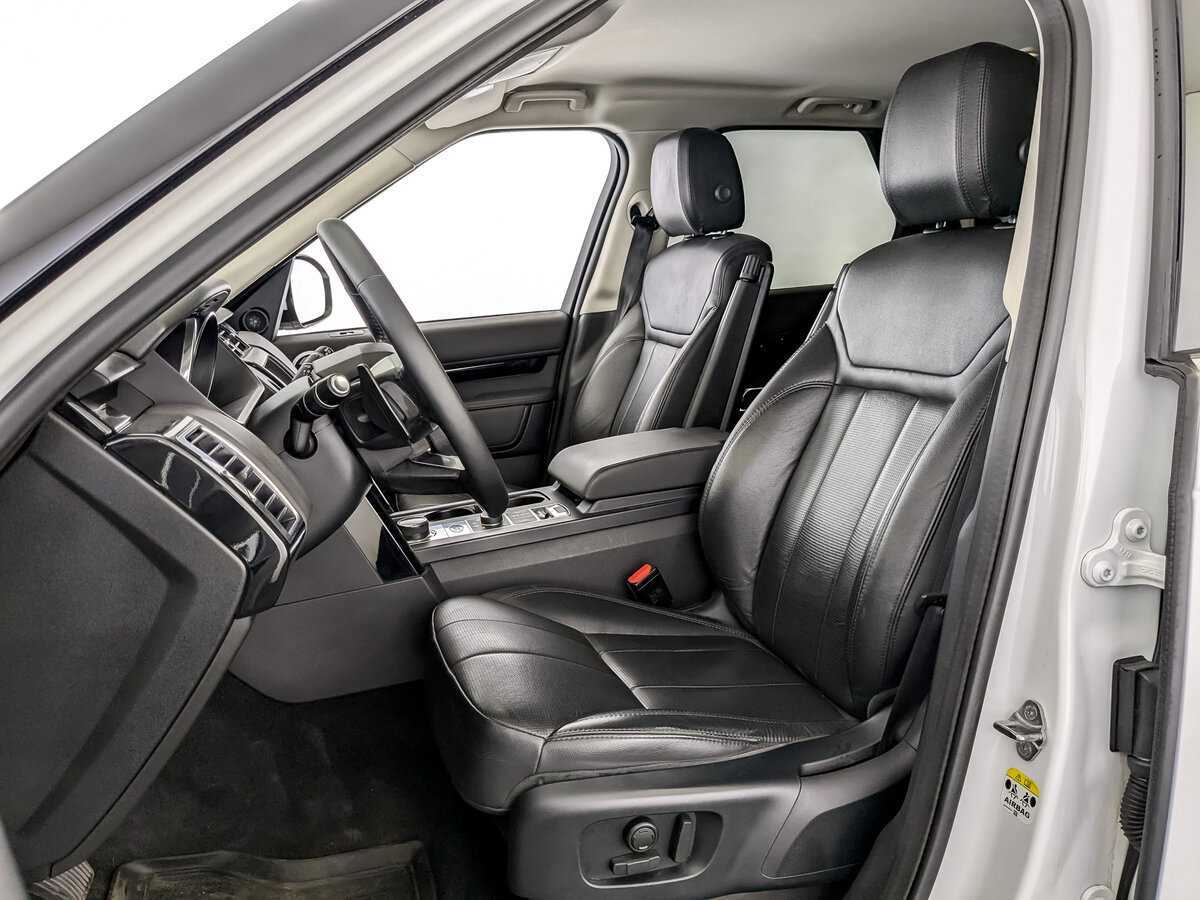 Б/У Лэнд Ровер Дискавери 2019 года. Фото: #19