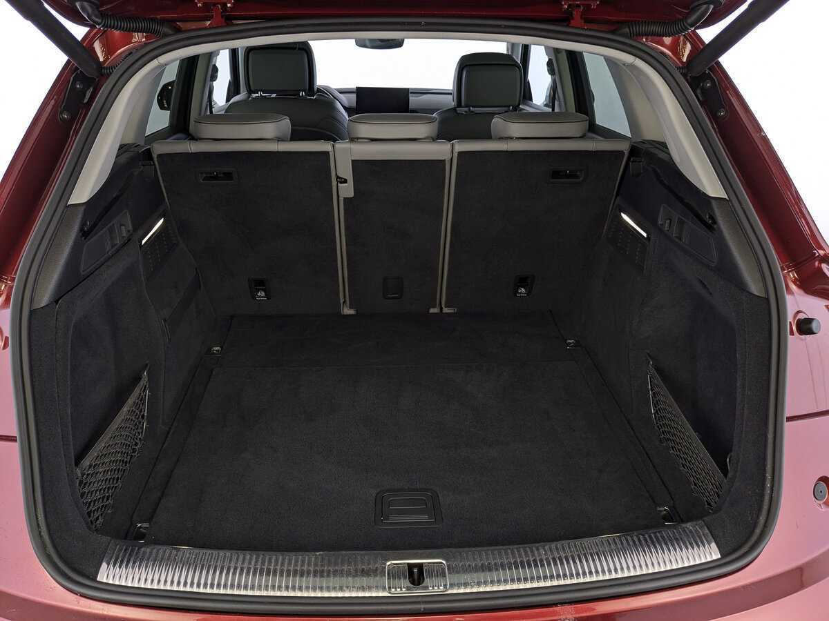 Б/У Ауди К5 2021 года. Фото: #9