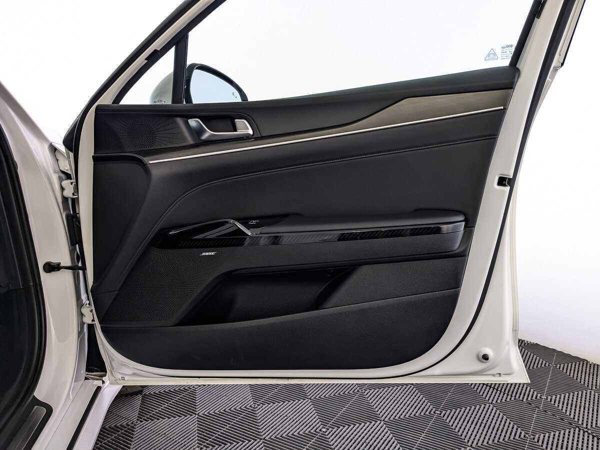 Б/У Киа К5 2021 года. Фото: #24