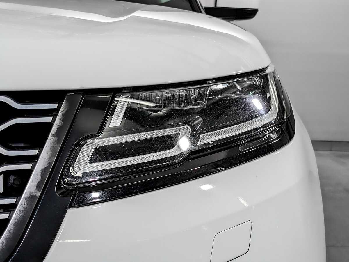 Б/У Лэнд Ровер Рэнж Ровер Велар 2019 года. Фото: #16