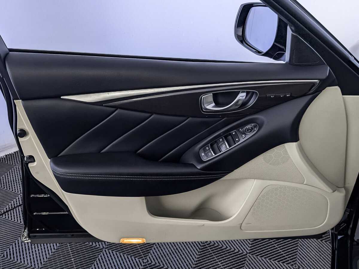 Б/У Инфинити К50 2016 года. Фото: #18