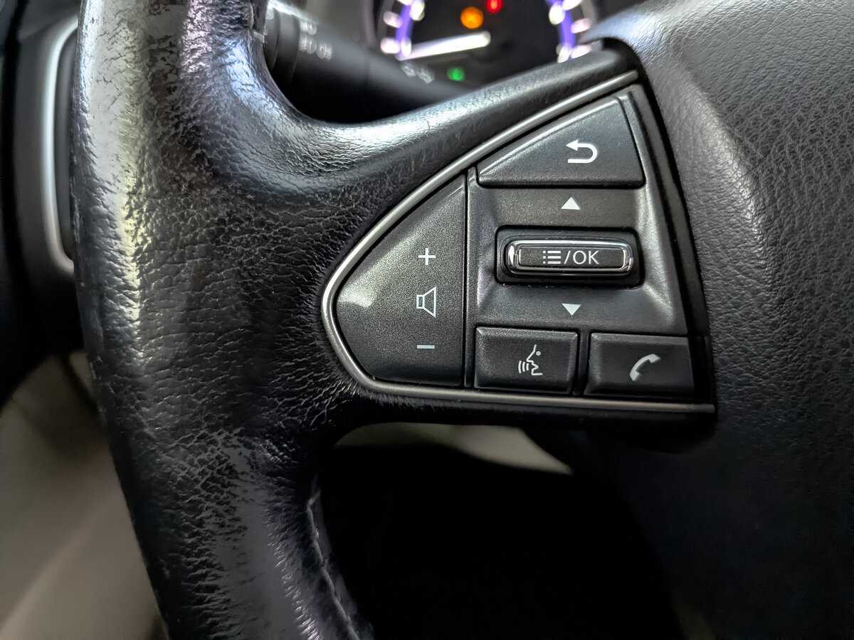 Б/У Инфинити К50 2016 года. Фото: #26