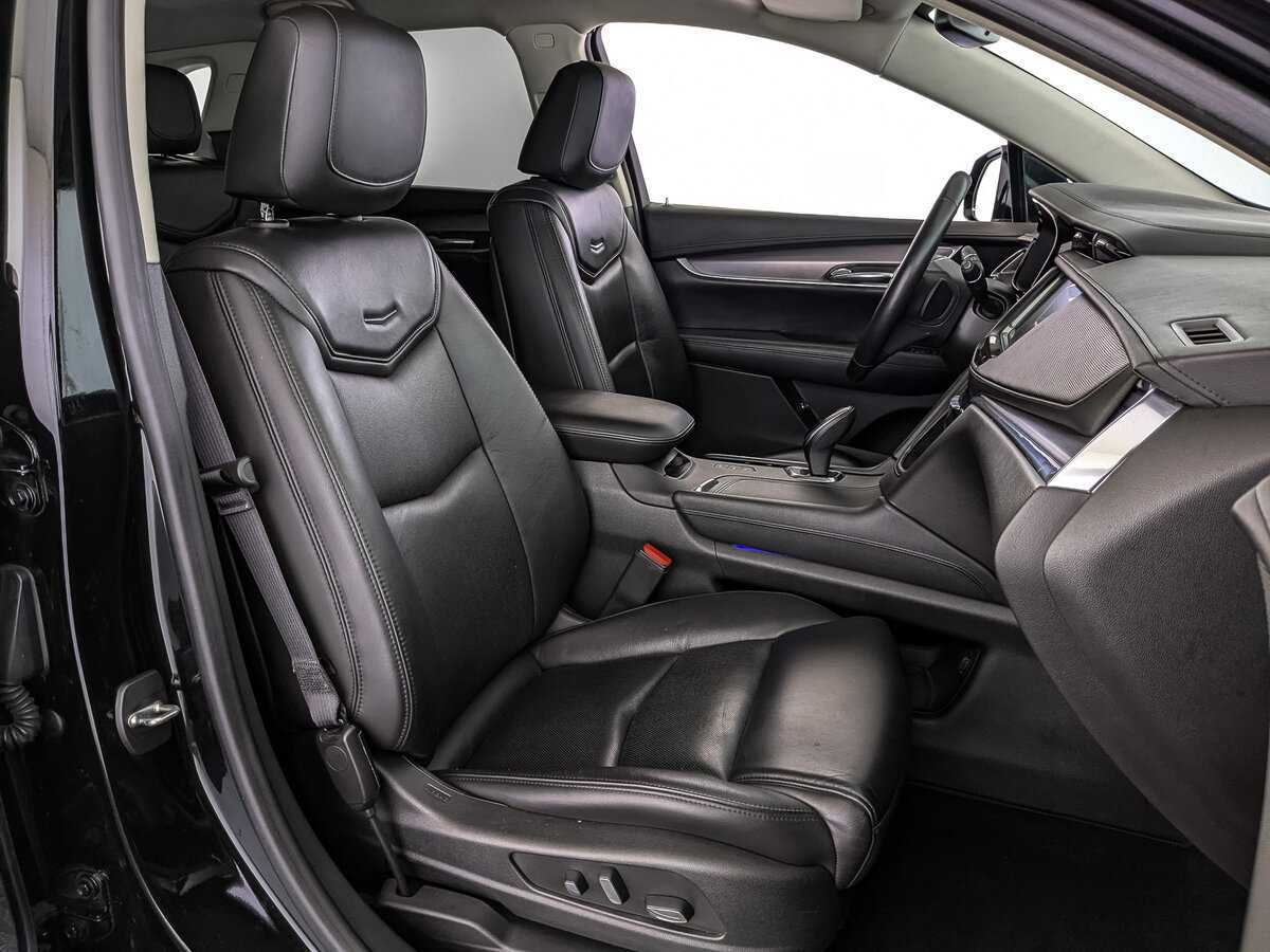 Б/У Кадиллак ИксТ5 2016 года. Фото: #21