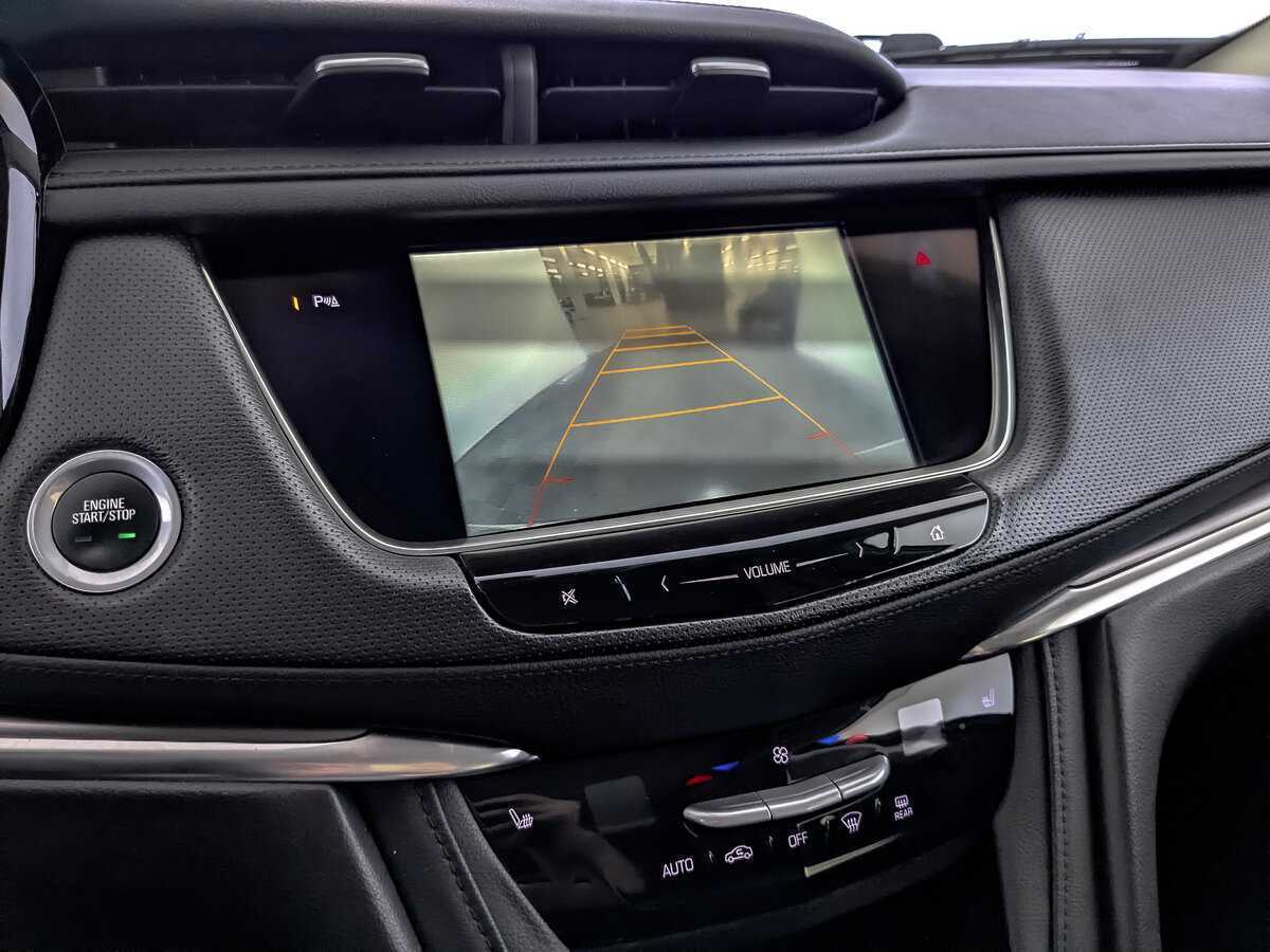 Б/У Кадиллак ИксТ5 2016 года. Фото: #24