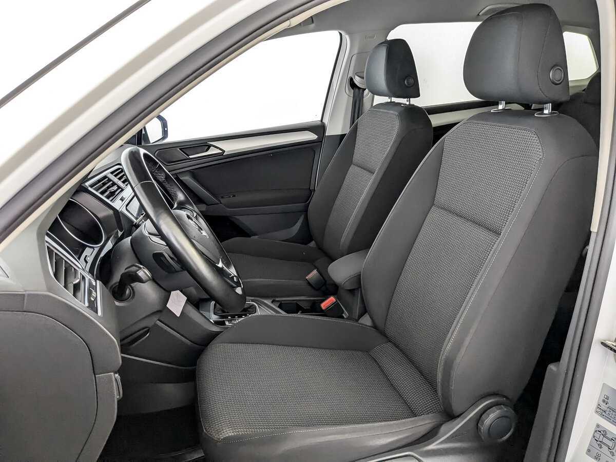 Б/У Фольксваген Тигуан 2020 года. Фото: #19