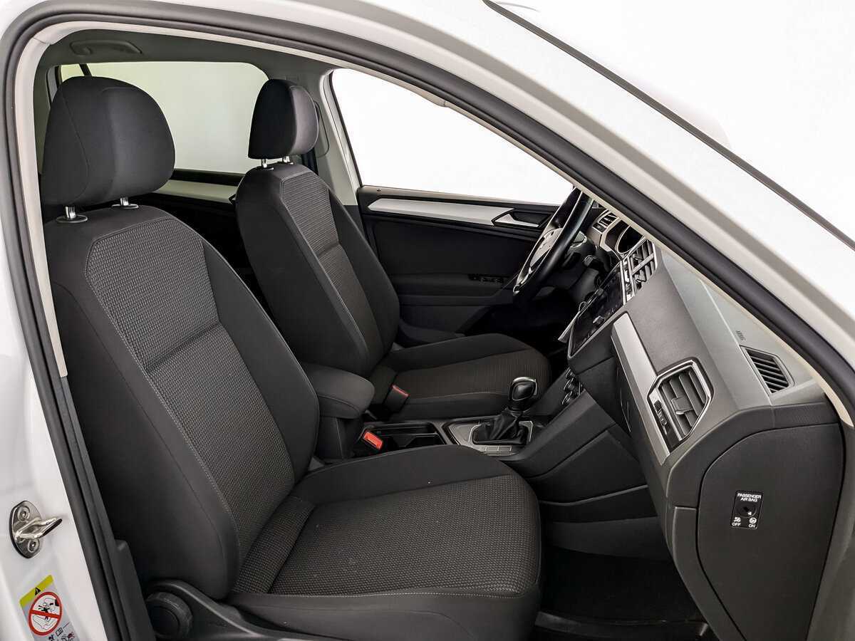 Б/У Фольксваген Тигуан 2020 года. Фото: #22