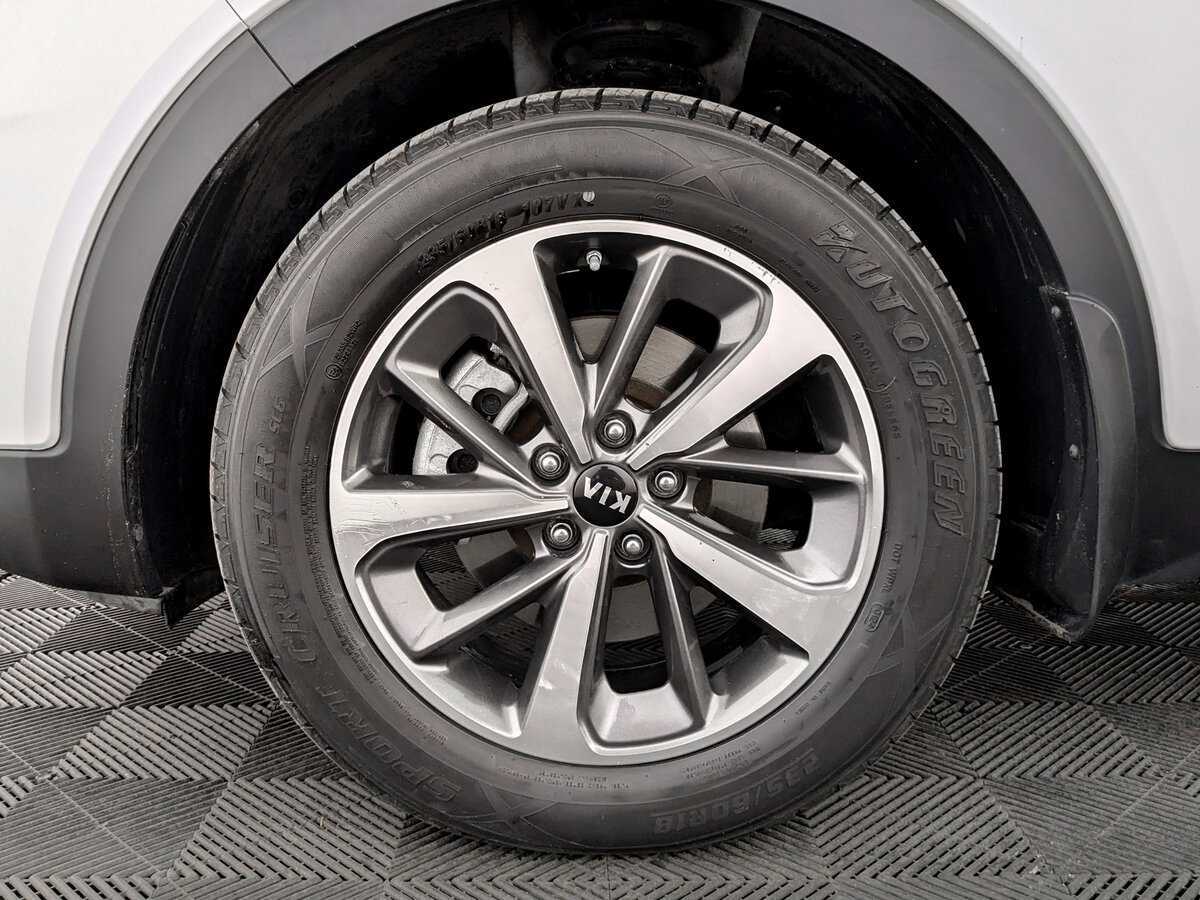 Б/У Киа Соренто 2019 года. Фото: #17