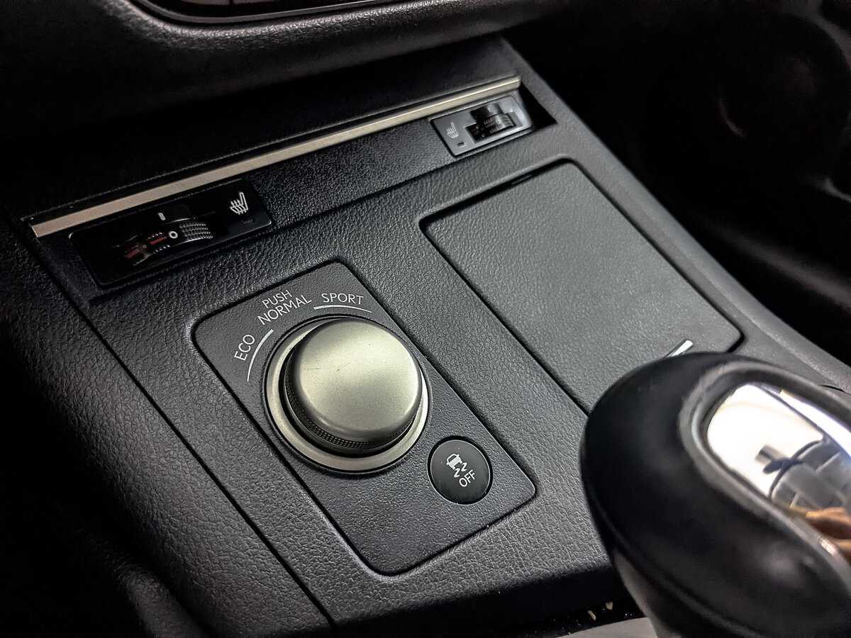 Б/У Лексус ЕС 2014 года. Фото: #25