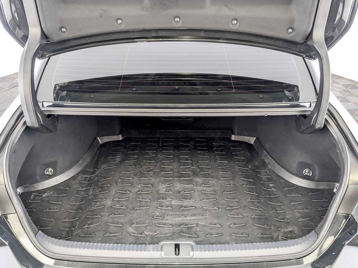 Б/У Лексус ЕС 2020 года. Фото: #9