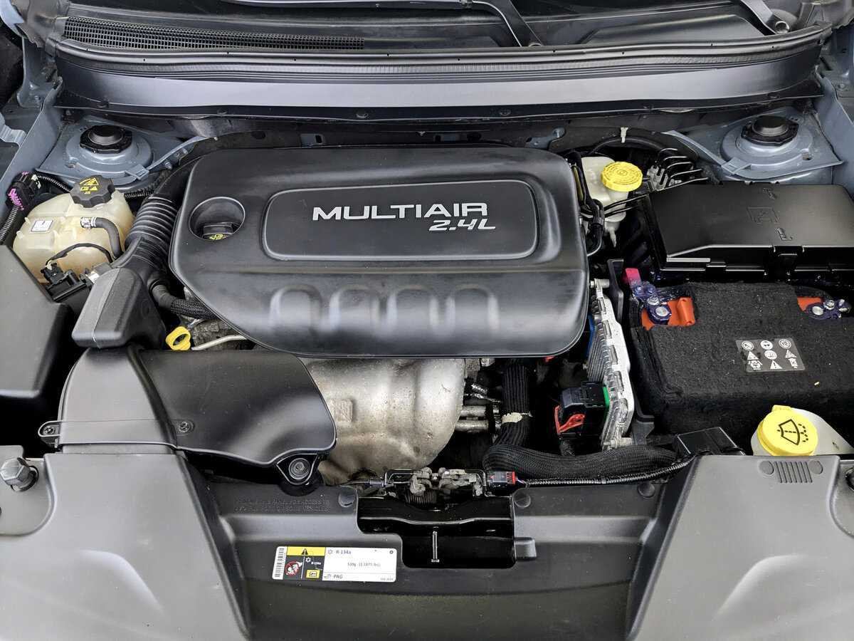 Б/У Джип Чироки 2014 года. Фото: #8