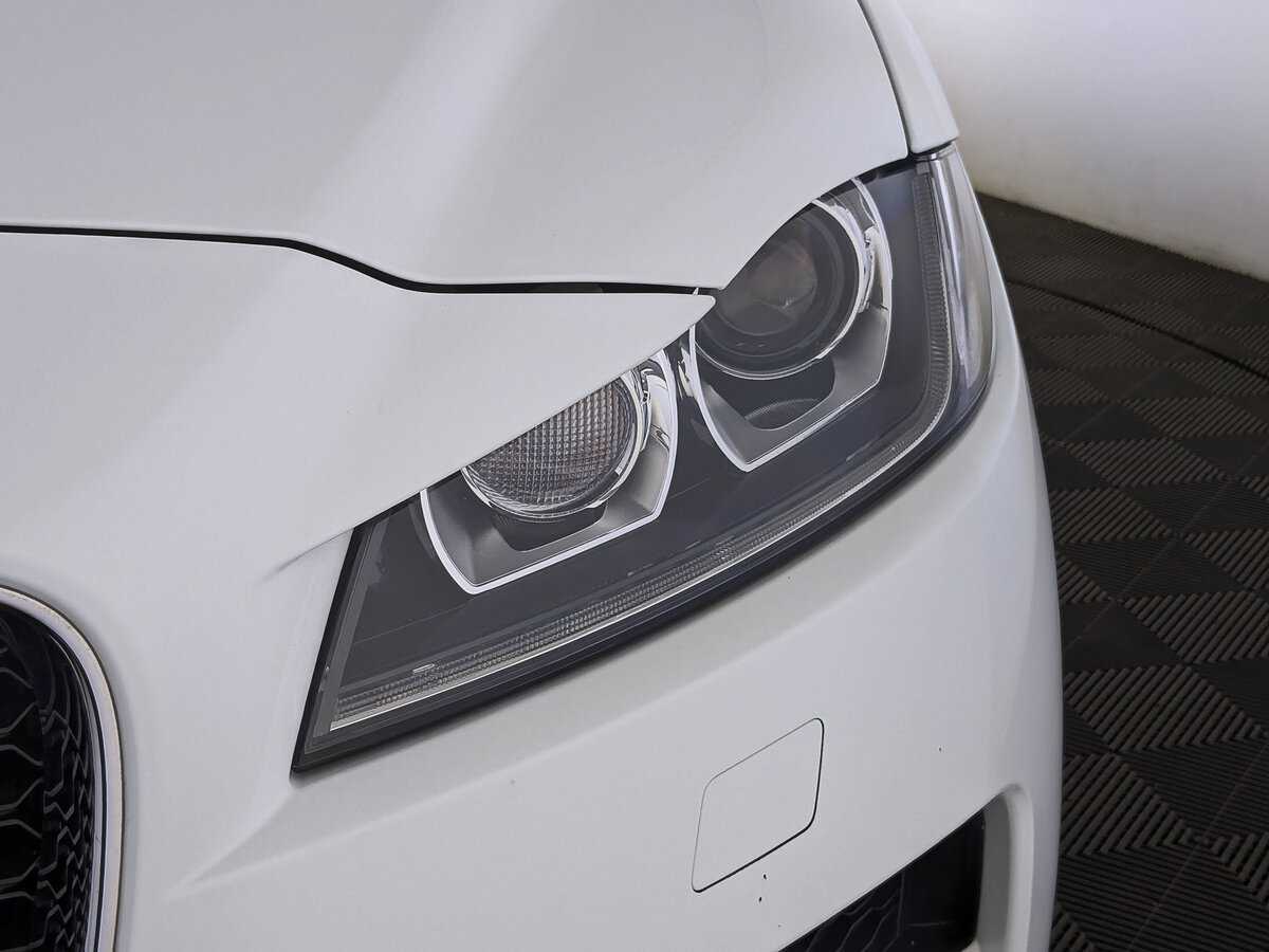 Б/У Ягуар Ф-Пэйс 2018 года. Фото: #10