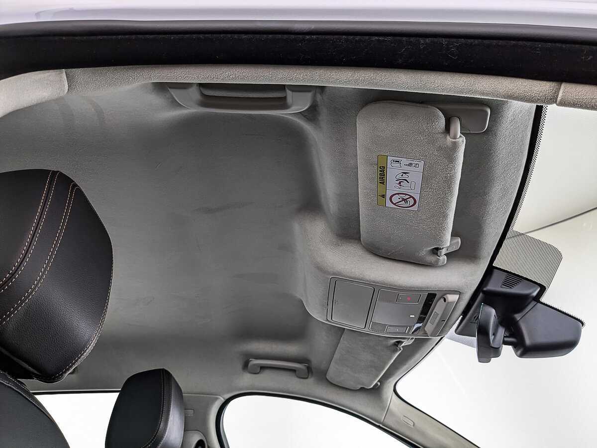 Б/У Ягуар Ф-Пэйс 2018 года. Фото: #22