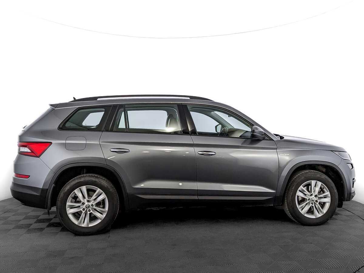 Б/У Шкода Кодиак 2021 года. Фото: #3