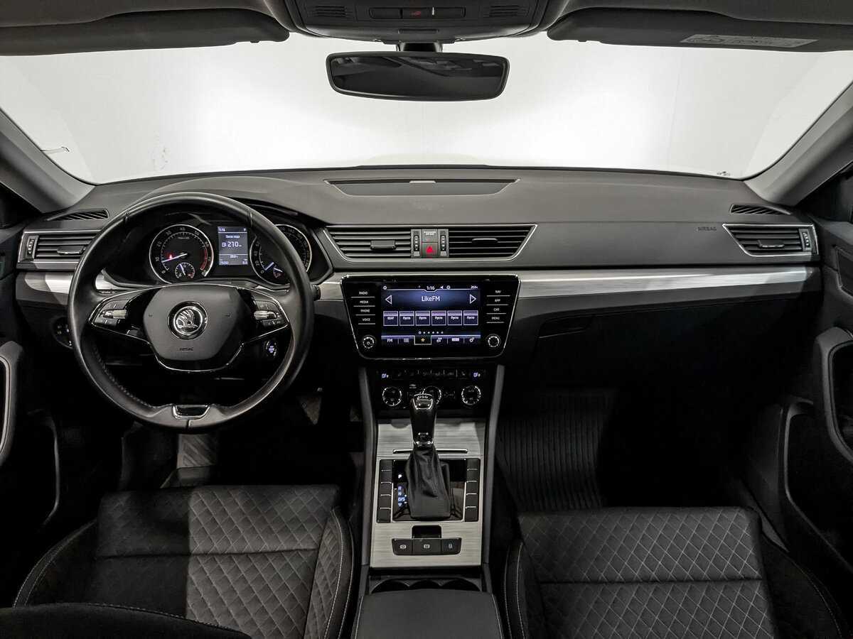 Б/У Шкода Суперб 2020 года. Фото: #14