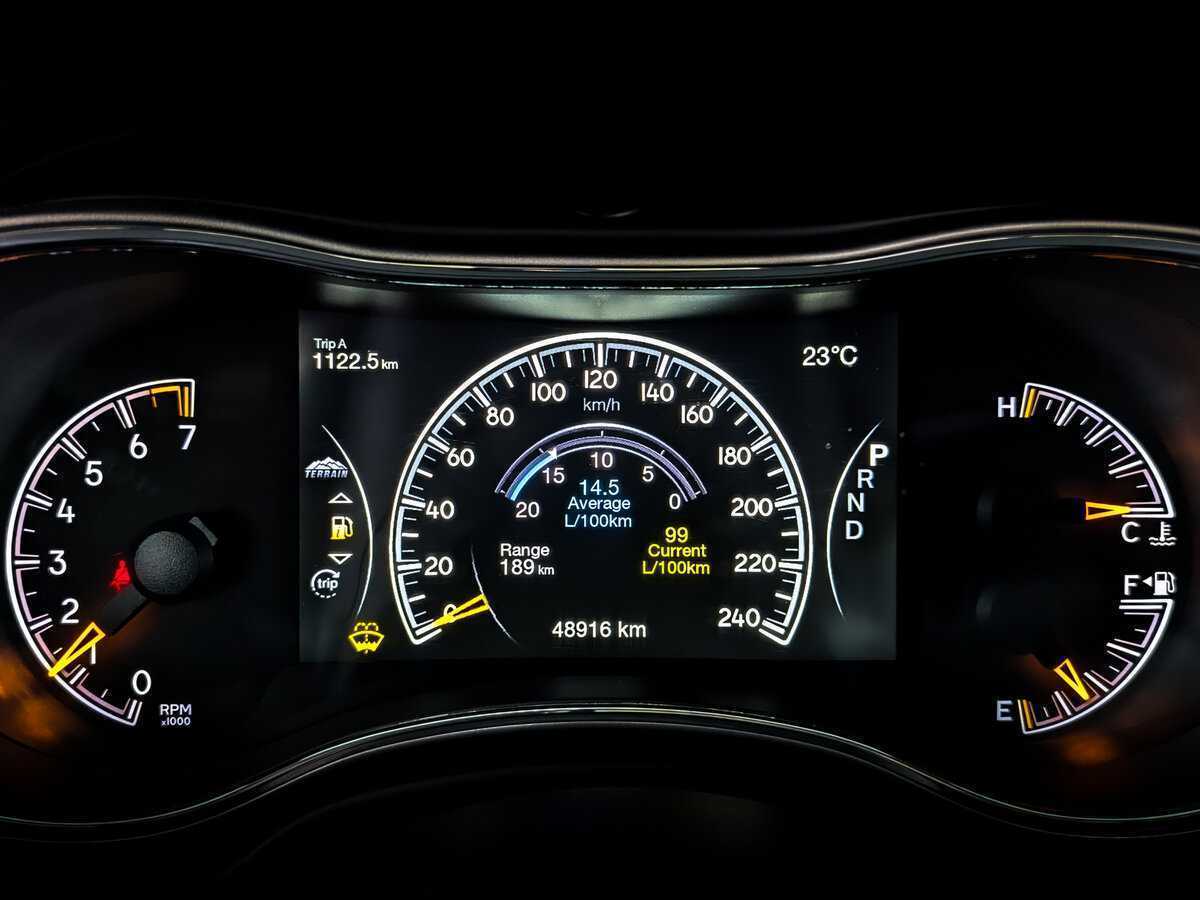 Б/У Джип Гранд Чироки 2018 года. Фото: #11