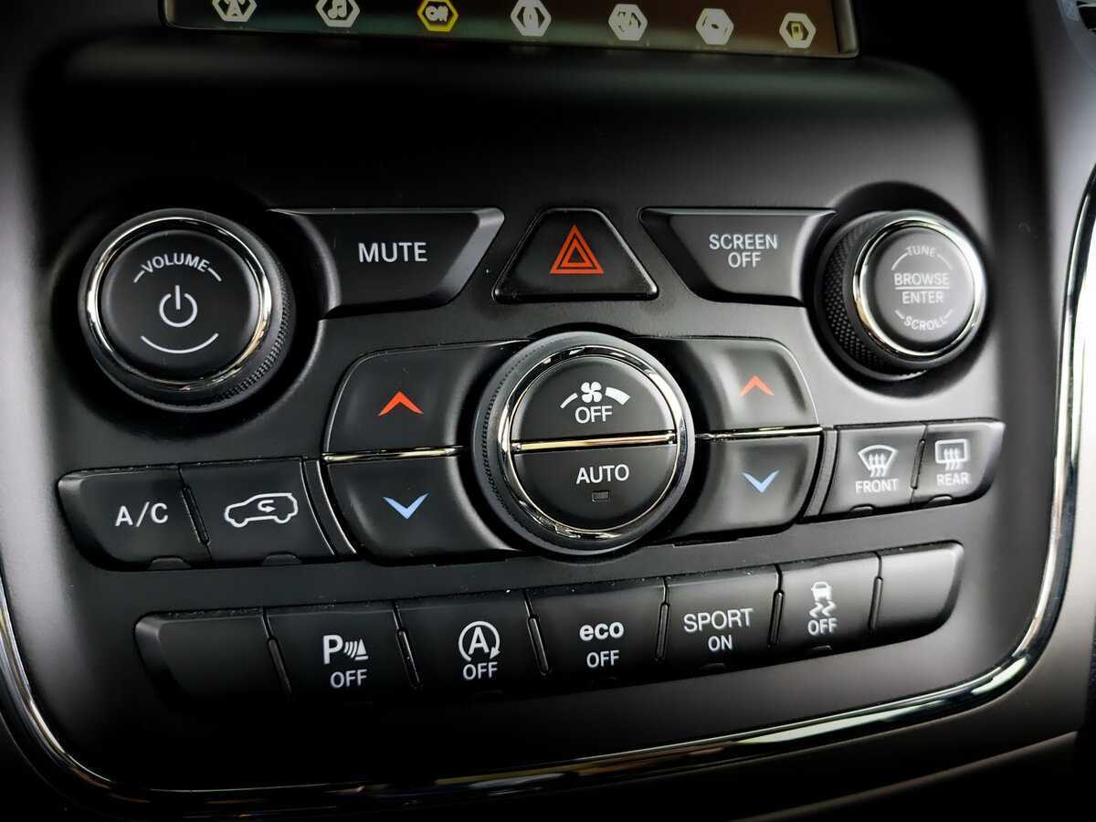 Б/У Джип Гранд Чироки 2018 года. Фото: #24