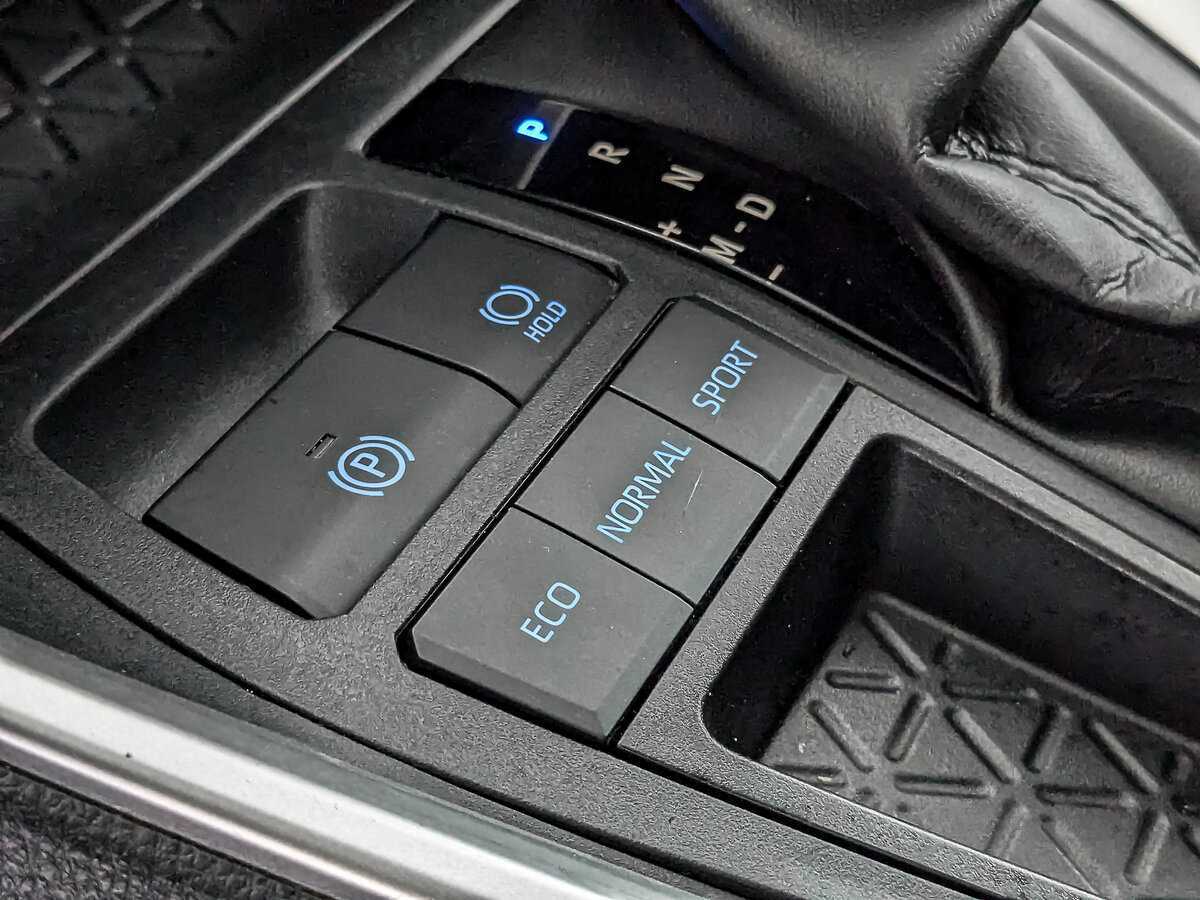 Б/У Тойота Рав4 2021 года. Фото: #22