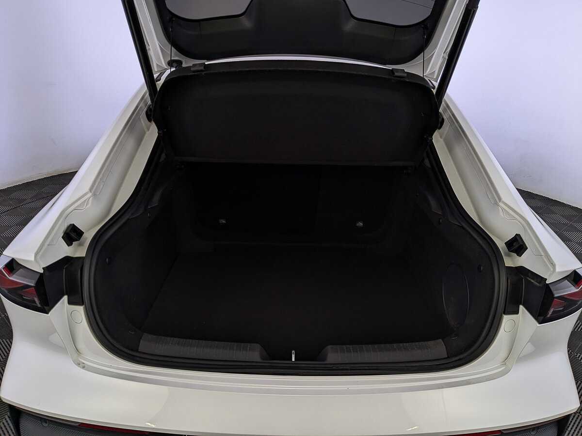 Б/У Чанган УНИ-В 2023 года. Фото: #9