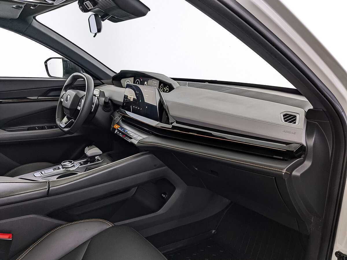 Б/У Чанган УНИ-В 2023 года. Фото: #12