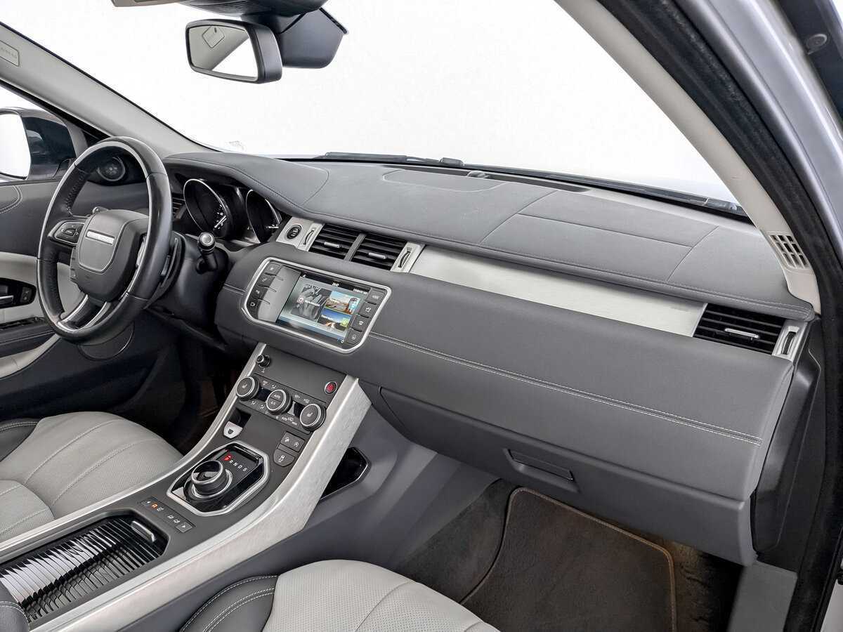 Б/У Лэнд Ровер Рэнж Ровер Эвок 2017 года. Фото: #10