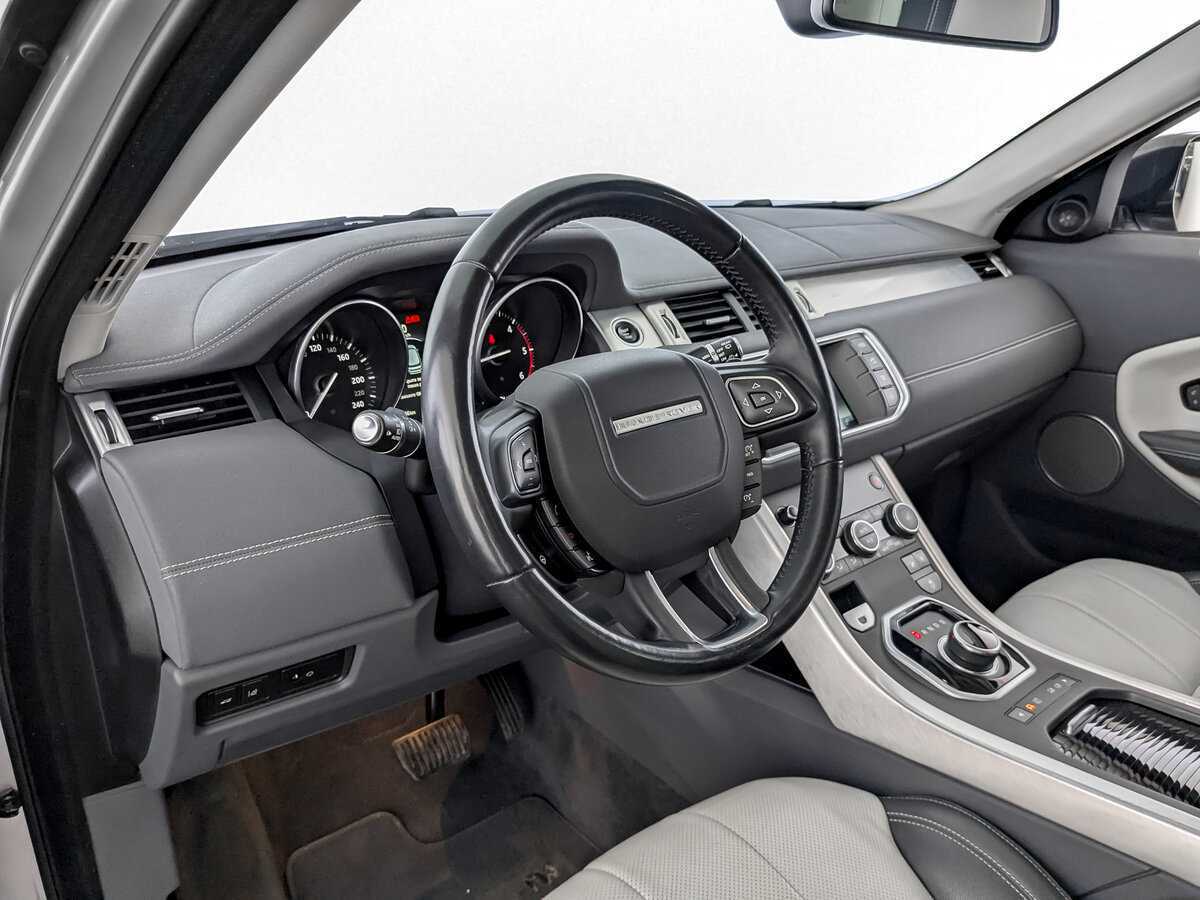 Б/У Лэнд Ровер Рэнж Ровер Эвок 2017 года. Фото: #15